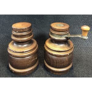 Vintage Mr. Dudley Wood Collectible Salt Shaker And Pepper Mill Grinder 4.5” T
